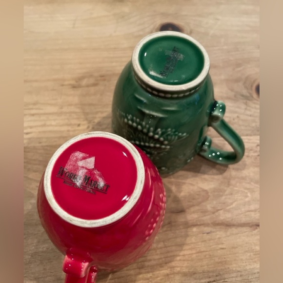 World Market Set of 2 Matching Holiday Mugs Red & Green Winter Holiday Christmas - Picture 6 of 7